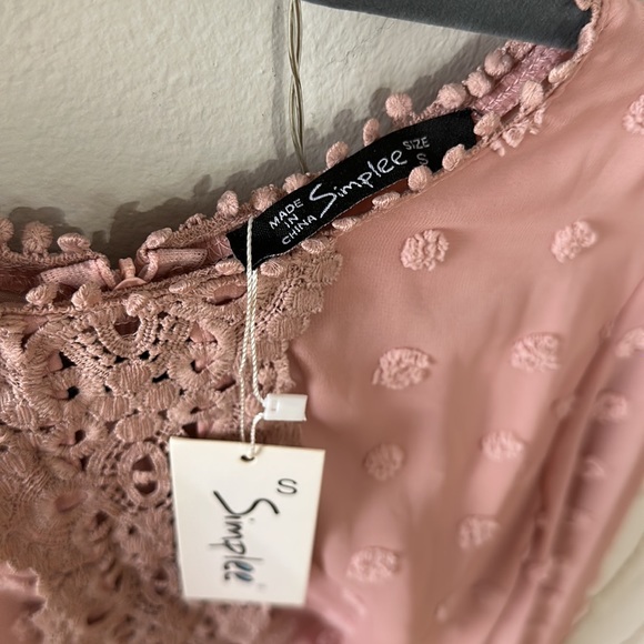 Light pink long sleeve dress! - Picture 2 of 5